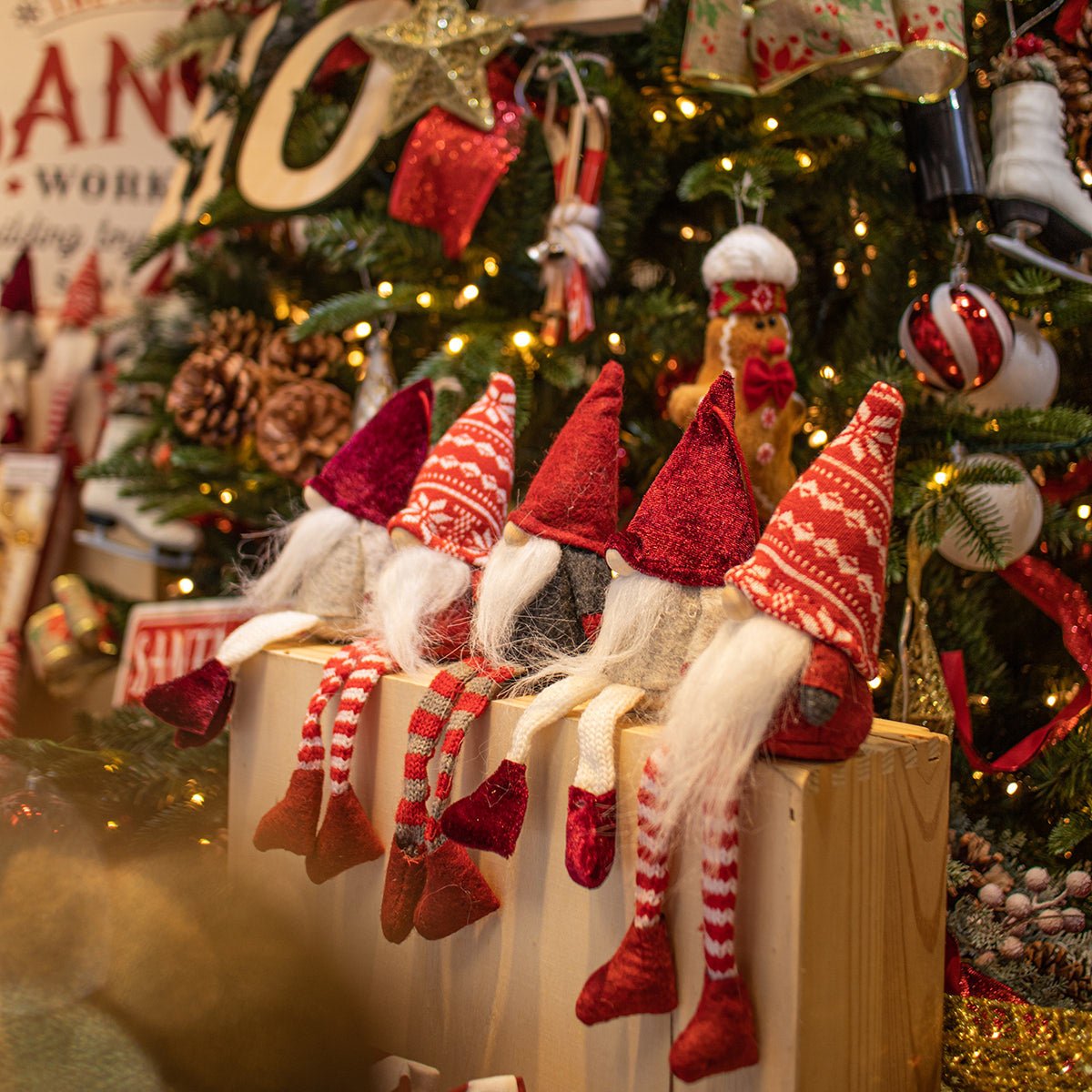 🧙♂️ The Gnome Family - MODA FLORA Santa's Workshop